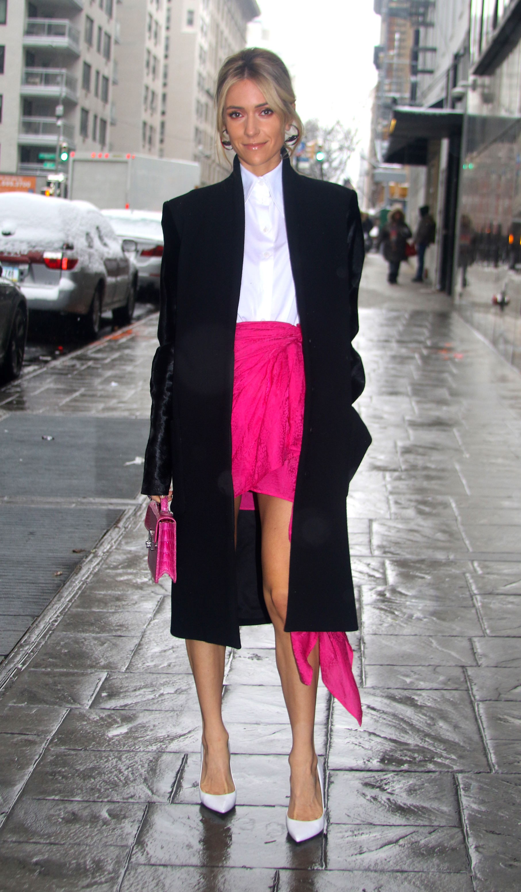 Keywords: Kristin Cavallari, 2019, New York, black, coat, white, shirt, pink, skirt, white, heels, pink, bag