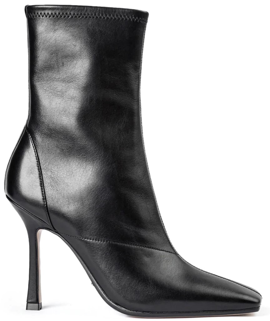 Halsey Boots (Black) - KristinDaily.org